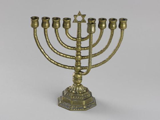 Chandelier de la Reconsécration Hanoukkiyyah