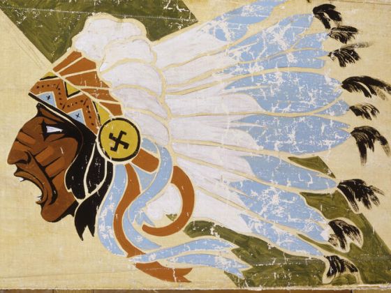 Fragment de l'avion de Willis, insigne de l'escadrille de Lafayette